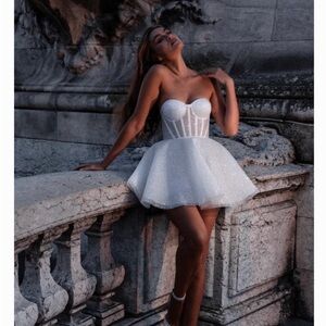 Rosie Etienne Emmelie - size 10